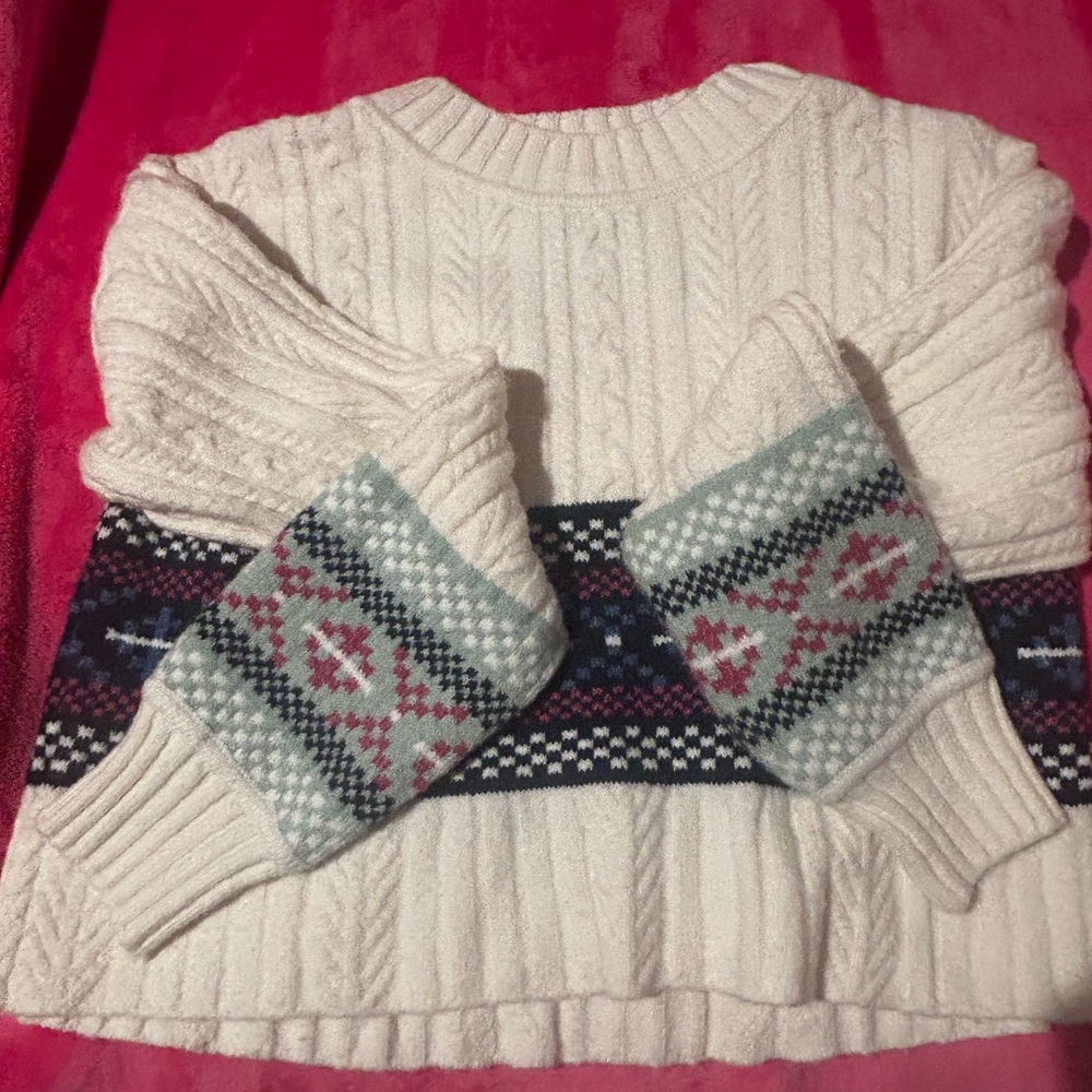 White and Blue Crew Neck Cable Knit Sweater
